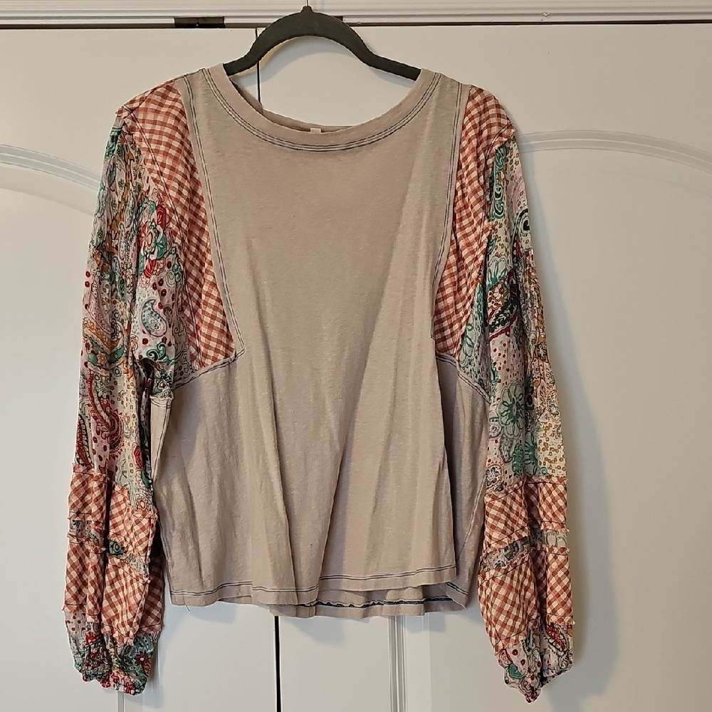 New Easel Size Small Patchwork Long Sleeve Top